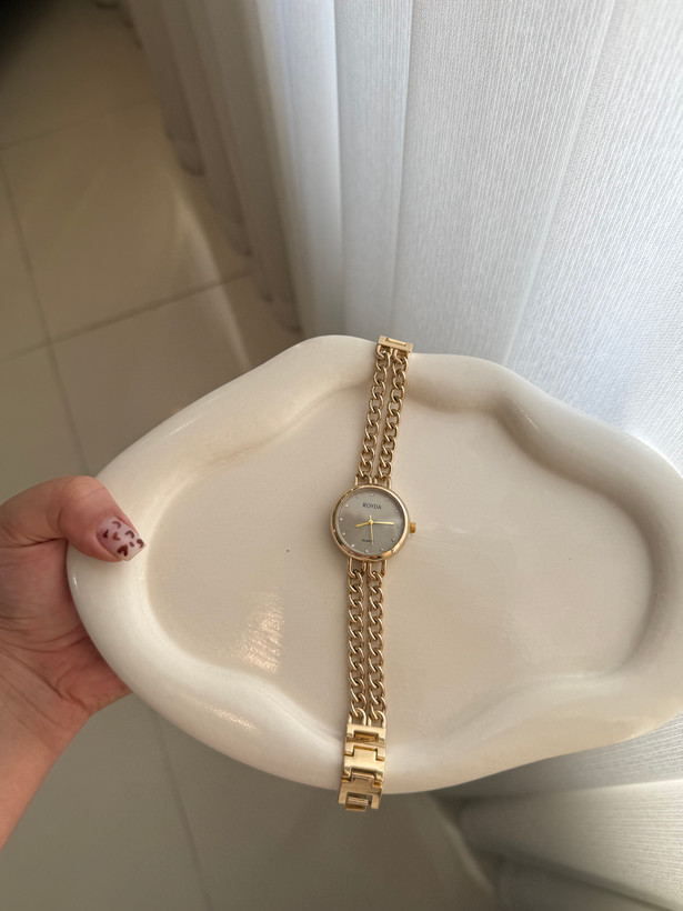ساعت رویدا کارتیری